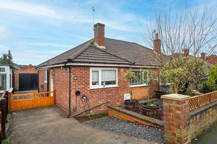 2 Bedroom Bungalow For Sale In Crossways Crescent, Harrogate, HG2