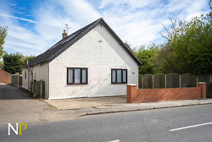 4 Bedroom Chalet To Rent In London Road, Kelvedon, CO5