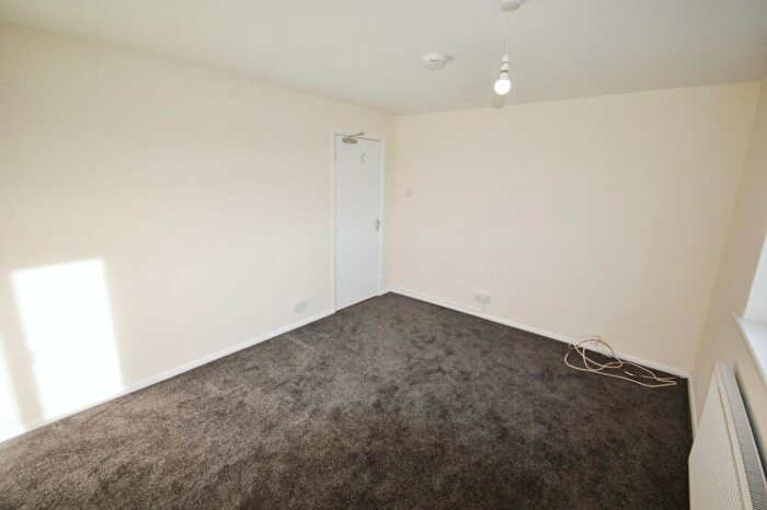 2 Bedroom Bungalow To Rent In Fowler Street, Old Whittington, Chesterfield, Derbyshire, S41