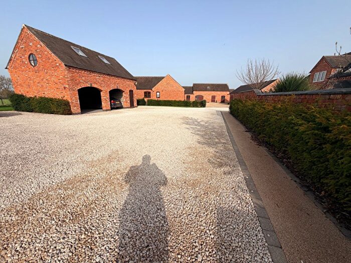 1 Bedroom Flat To Rent In Leacroft, Burton-On-Trent, DE13