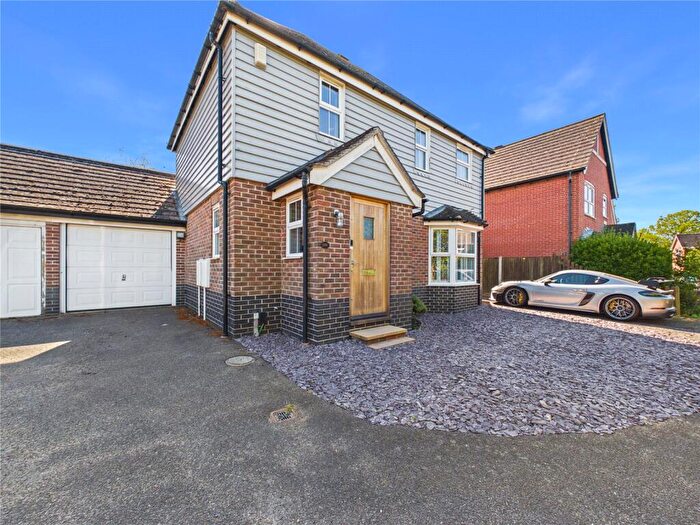 3 Bedroom Link Detached House For Sale In Sawkins Close, Langenhoe, Colchester, Essex, CO5