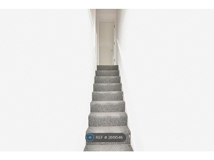 2 Bedroom Flat To Rent In Coveny Street, Cardiff, CF24