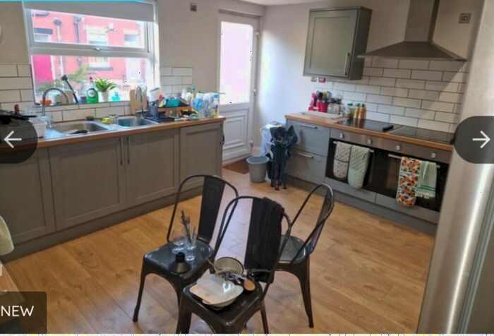 7 Bedroom Terraced House To Rent In Ash Road, Leeds, West Yorkshire, LS6