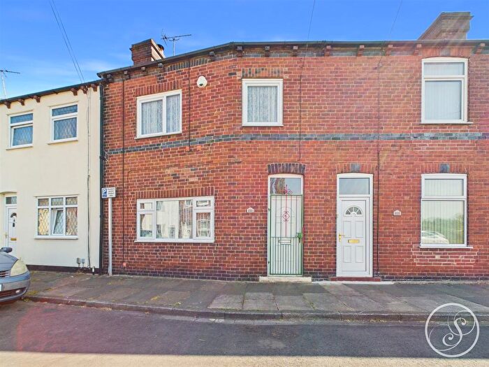 3 Bedroom Terraced House For Sale In Hunt Street, Castleford, WF10