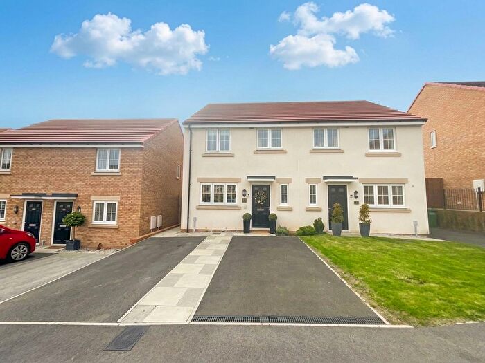 3 Bedroom Semi-Detached House To Rent In Maximus Way, Eastfield, YO11