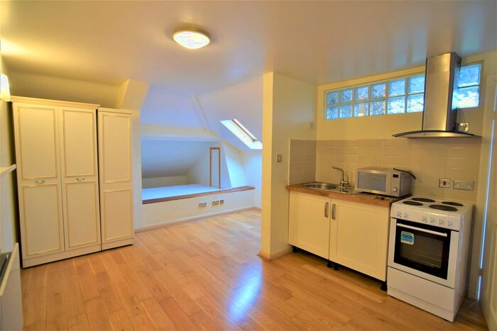 1 Bedroom Studio To Rent In Hill Brow, Hove BN3