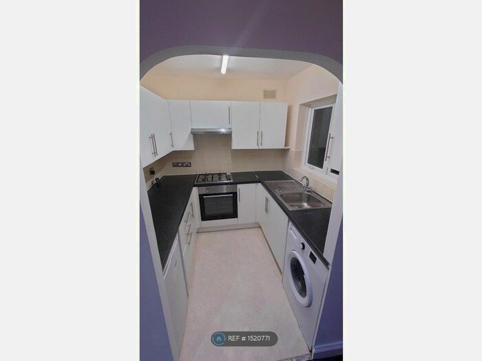 1 Bedroom Maisonette To Rent In Kenmore Avenue, Middlesex, HA3