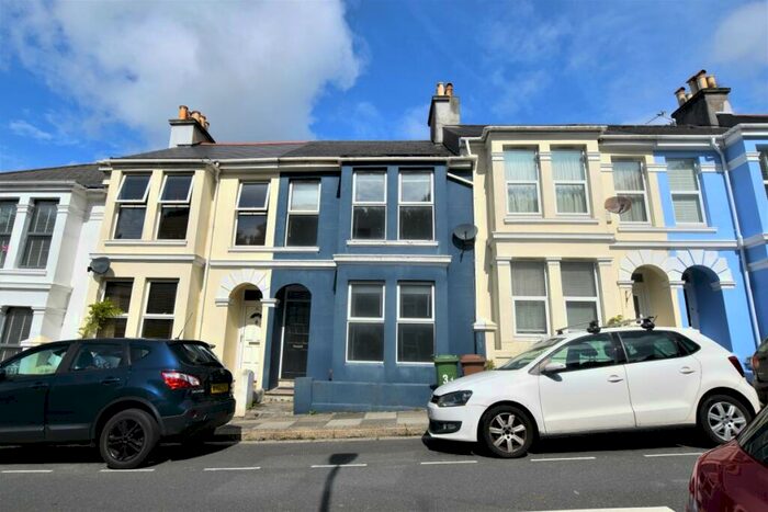 2 Bedroom Terraced House To Rent In Oxford Avenue, Peverell, PL3