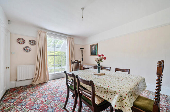 6 Bedroom Terraced House For Sale In Tidcombe Lane, Tiverton, Devon, EX16