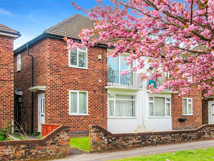 2 Bedroom Maisonette For Sale In Sedgemoor Road, Coventry * First Floor With A Garage *, CV3