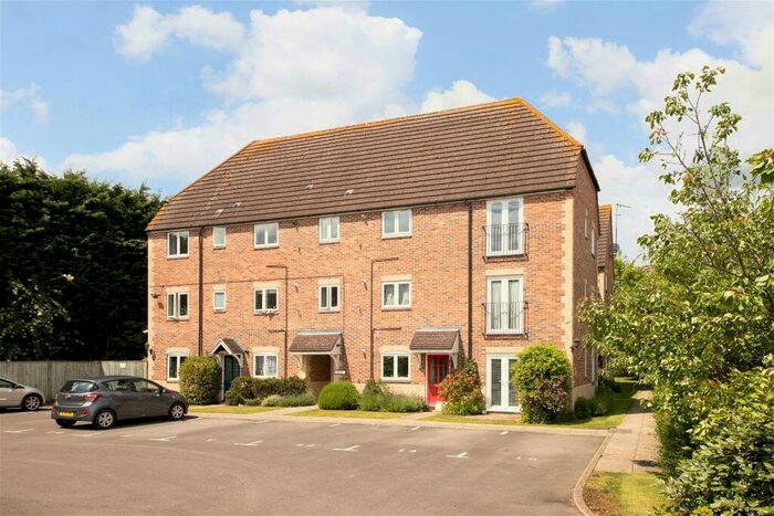 1 Bedroom Flat To Rent In Willow Brook, Abingdon, OX14