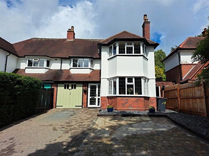 4 Bedroom Semi Detached House For Sale In Tamworth Road, Sutton Coldfield, B75