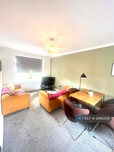 3 Bedroom Semi-Detached House To Rent In Queensway, Fenham, Newcastle Upon Tyne, NE4
