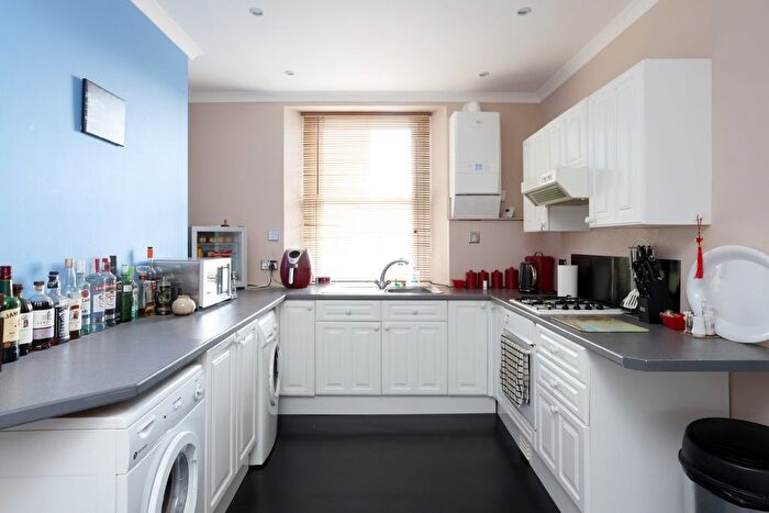 1 Bedroom Flat For Sale In High Street, Kirkcaldy, KY1