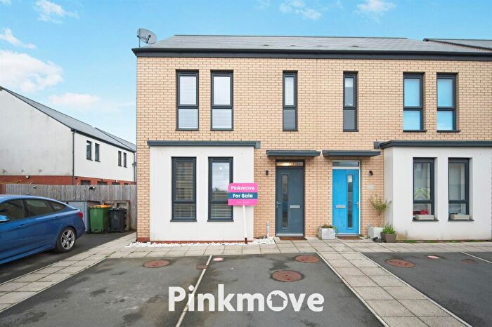 3 Bedroom Semi Detached House For Sale In Riverbank Avenue, Newport, NP19