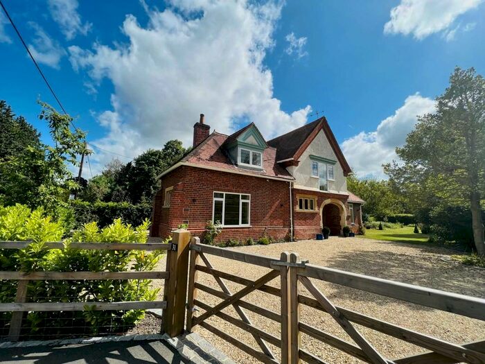 3 Bedroom Detached House To Rent In Winterbrook, Wallingford, OX10