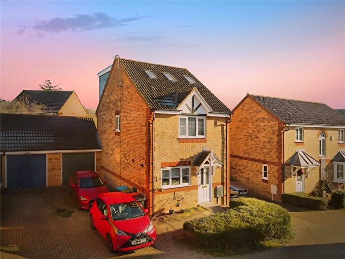 4 Bedroom Detached House For Sale In Thorpeness Croft, Tattenhoe, Milton Keynes, MK4