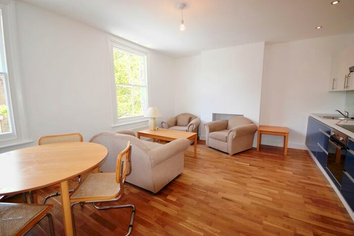 3 Bedroom Flat To Rent In Fourth Avenue, London, W10