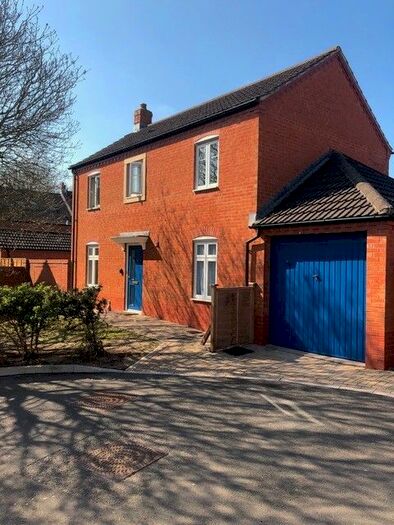 6 Bedroom Detached House To Rent In Jarratts Road, Southmead, Bristol, BS10