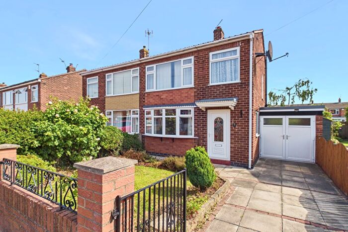 3 Bedroom Semi Detached House For Sale In Elm Grove, York, North Yorkshire, YO31