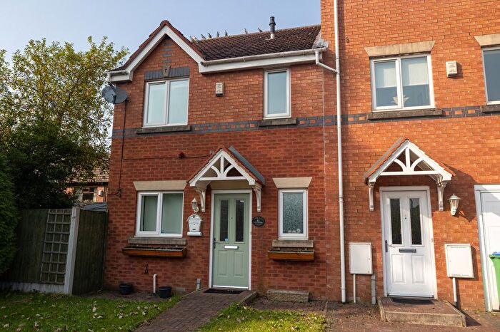 3 Bedroom Semi-Detached House To Rent In Braithwaite Road, Manchester, M24