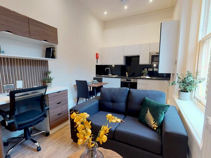 1 Bedroom Flat To Rent In Flat, Hyde Terrace #, LS2