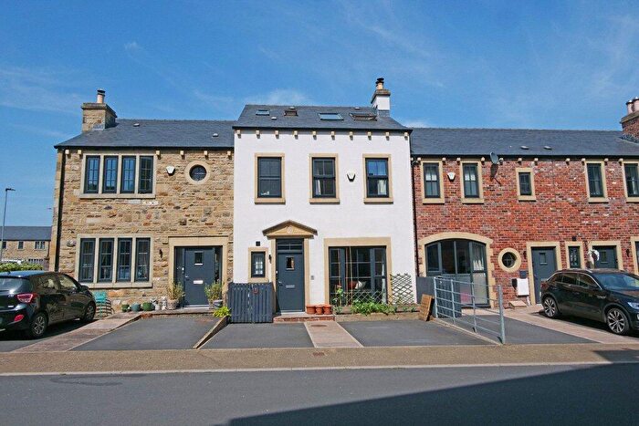 4 Bedroom Terraced House For Sale In Greens Mill Court, Cononley, BD20