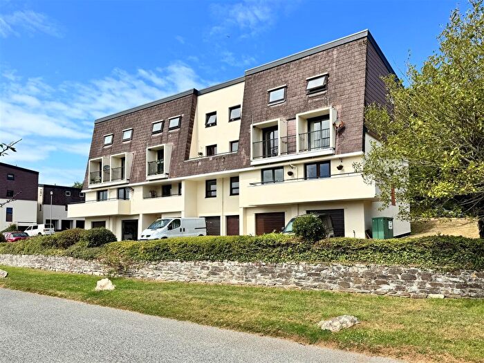 2 Bedroom Flat For Sale In Galleon Court, Newquay, TR7