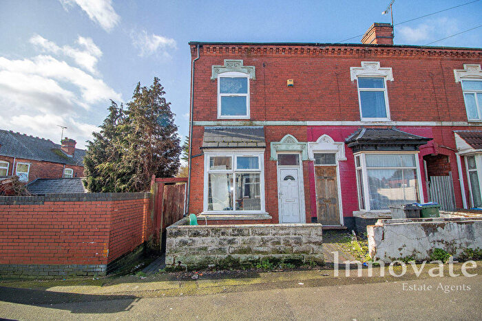 2 Bedroom End Of Terrace House For Sale In Silverton Road, Smethwick, B67