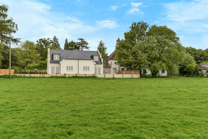 3 Bedroom Semi-Detached House For Sale In Ranmore Common, Dorking, RH5