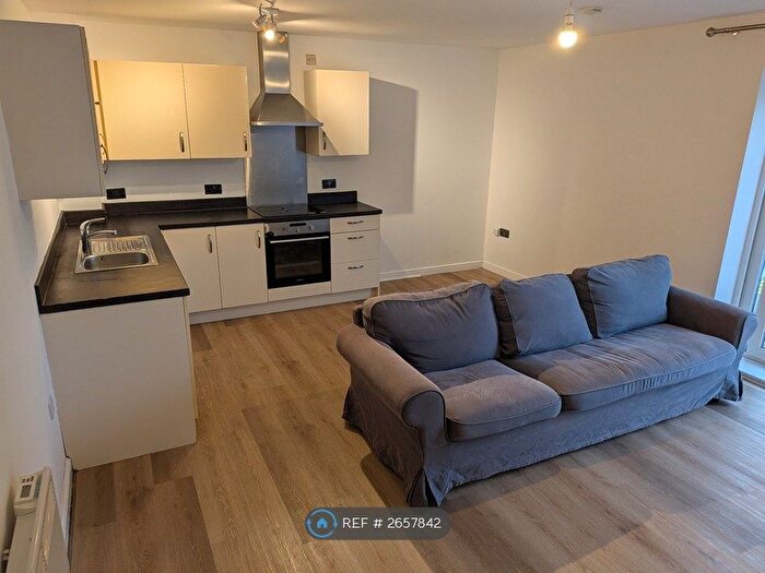 1 Bedroom Flat To Rent In Riverside House, Sheffield, S2