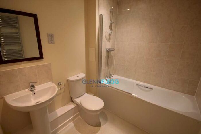 1 Bedroom Flat To Rent In The Junction, Central Slough, SL2