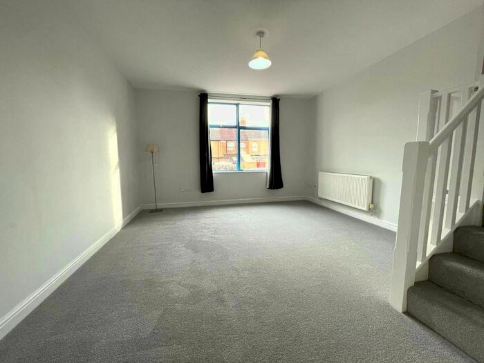 1 Bedroom Flat To Rent In Wessex Court, Clarence Street, Swindon, SN1