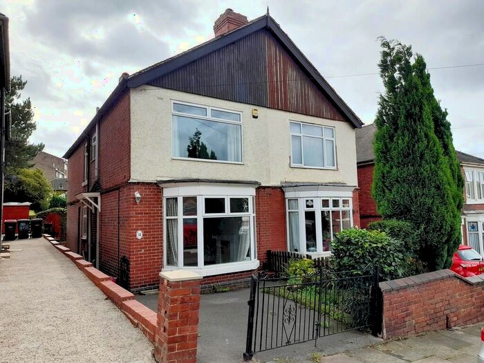 3 Bedroom Semi-Detached House To Rent In Broomfield Grove, Broom, S60