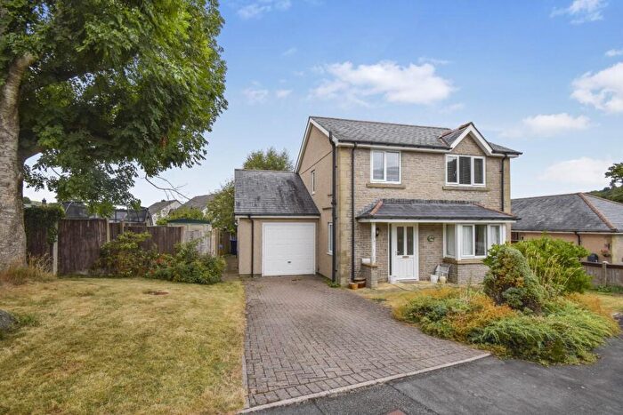 3 Bedroom Detached House For Sale In Y Felin Goed, Llandrillo, LL21