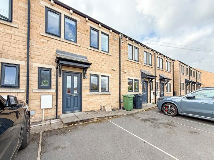 3 Bedroom Terraced House For Sale In Cross Lane, Stocksmoor, Huddersfield, HD4