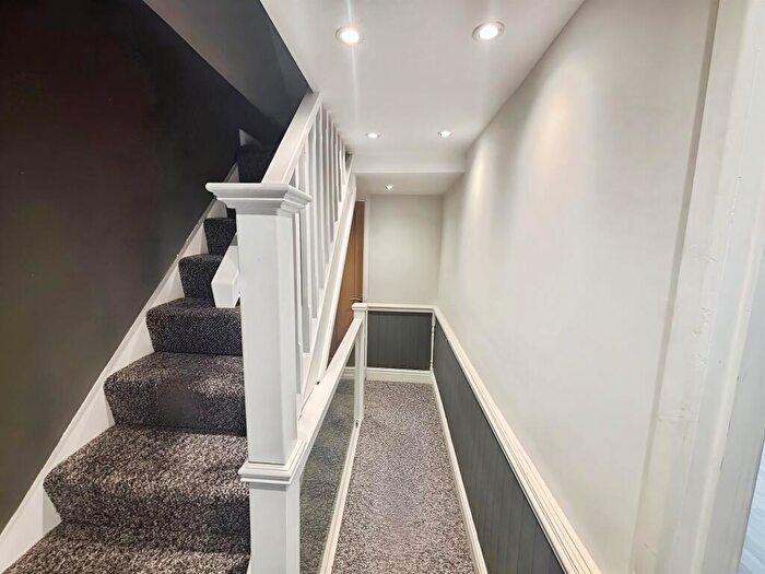3 Bedroom Terraced House For Sale In Van Road, Caerphilly, CF83