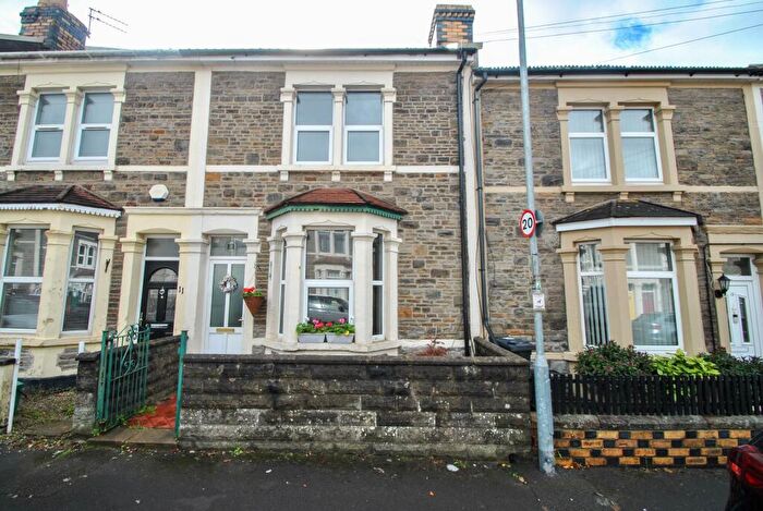 2 Bedroom Terraced House For Sale In Kensington Road, Staple Hill, Bristol, BS16
