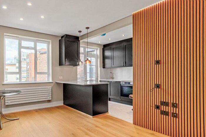 2 Bedroom Flat To Rent In Charlbert Street, St Johns Wood, London, NW8