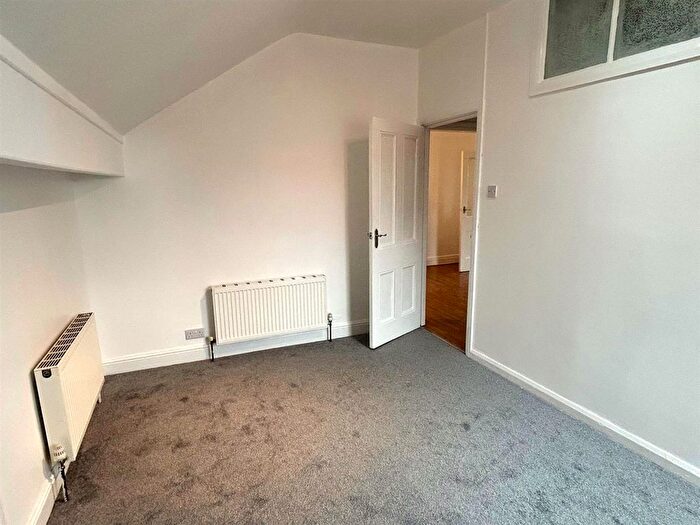 1 Bedroom Flat To Rent In Park Hill, Moseley, Birmingham, B13