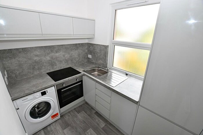 2 Bedroom Apartment To Rent In Lansdowne Road, Croydon, CR0
