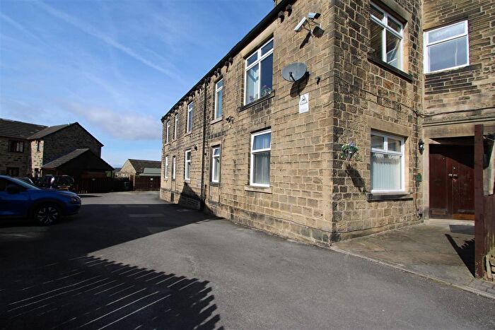 1 Bedroom Flat To Rent In Thackley Road, Thackley, Bradford, BD10