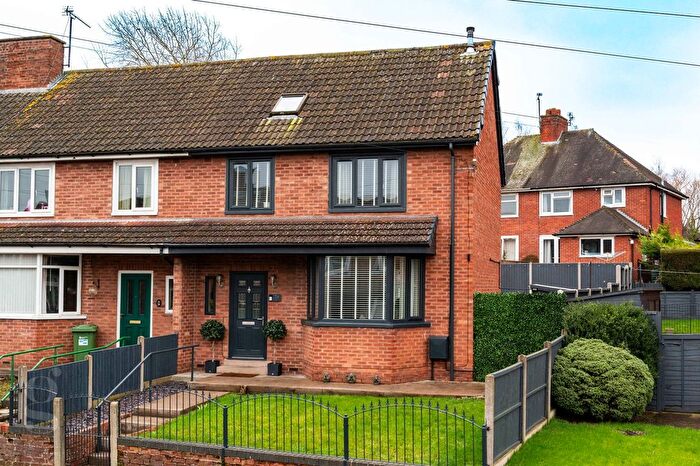 3 Bedroom End Terrace House For Sale In Merryhill Crescent, Hereford, HR2