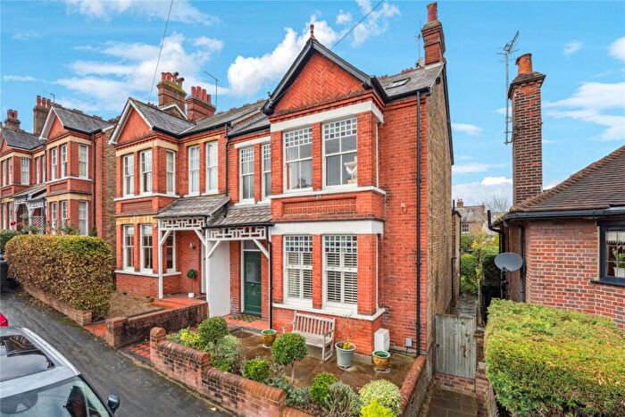 5 Bedroom Semi Detached House For Sale In Park View Road, Berkhamsted, Hertfordshire, HP4