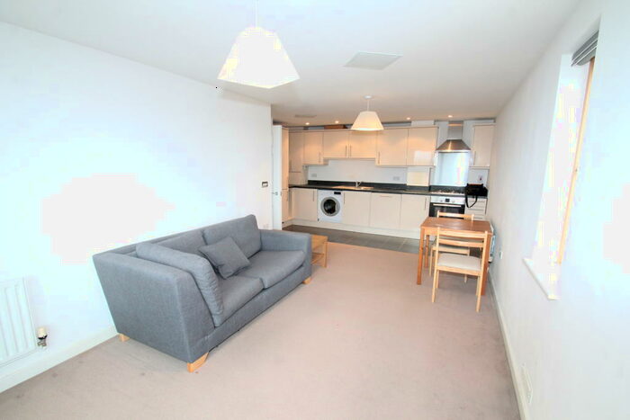 1 Bedroom Apartment To Rent In Augustine Tower, Bow, E3