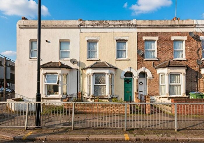 3 Bedroom Terraced House For Sale In Woolwich Road, Greenwich, London, SE10