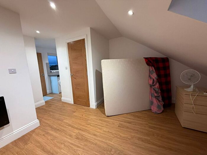 1 Bedroom Flat To Rent In Ilford, IG2