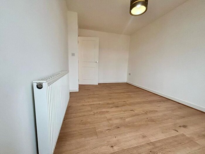 2 Bedroom Flat To Rent In Sicey Avenue, Sheffield, S5
