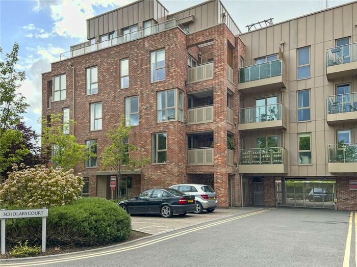 3 Bedroom Apartment For Sale In Harrison Drive, Cambridge, CB2