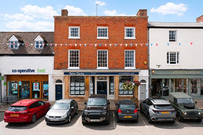 3 Bedroom Town House For Sale In High Street, Shipston-On-Stour, CV36